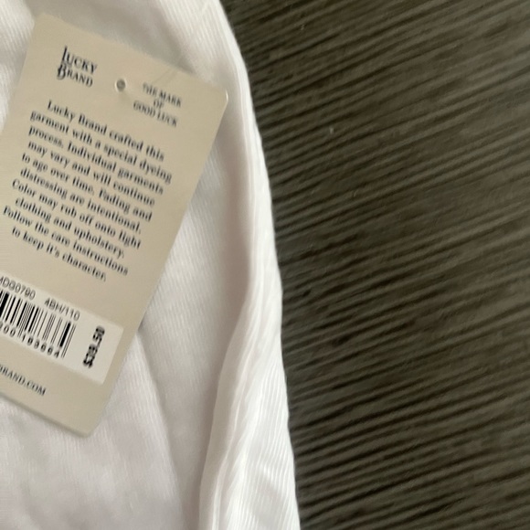 Lucky Brand Short Sleeve Crew Neck Graphic Garment Washed Distressed T Shirt - Picture 8 of 9